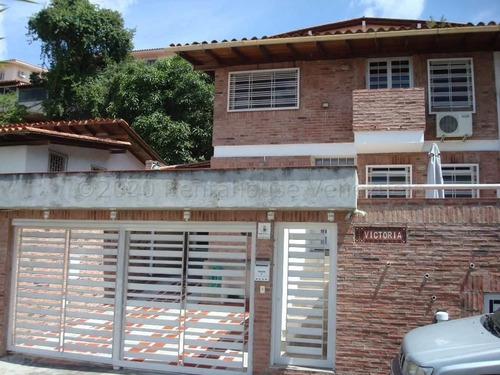 Linda Y Amplia Casa En Venta Muy Acogedora En Alto Prado Caracas 23-23959