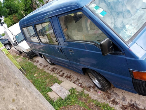 Imagen 3 de 3 de Mitsubishi L300 1998 2.5 Minibus Dh