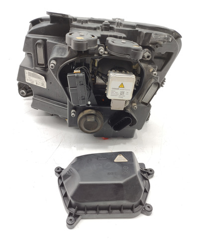 Farol Amarok Direito Led Xenon 2017 2018/2023 2h1941015ag (Usado)