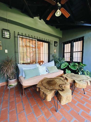 Imagen 17 de 18 de Venta Casa 4 Ambientes En La Horqueta, San Isidro, Con Jardín, Quincho Y Pileta