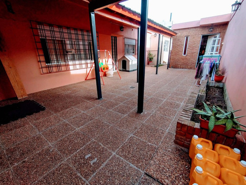 Casa 3 Ambientes Villa Luzuriaga Venta Mas Departa