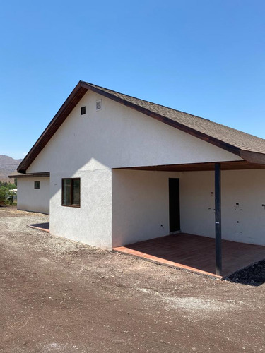 Casa Recién Construida En Condominio