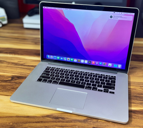 Macbook Pro 15.4 Plateado (Usado)