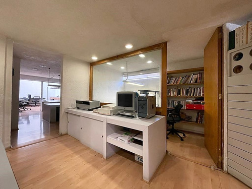 Venta Edificio De Oficinas A Un Costado Del Centro Comercial Perisur