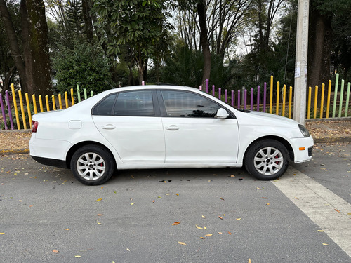 Volkswagen Bora 2.5 Style Tiptronic Bt At