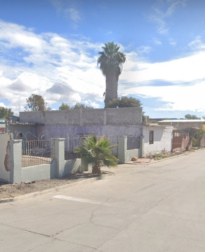 Terreno En Venta En La Col Constitución Rosarito