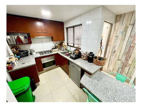 Imagen 11 de 20 de Casa En Venta De 4 Dorm. En Peñalolén