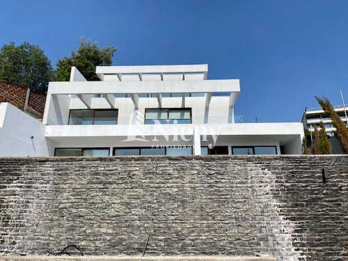 Casa Venta 4 Dor / 5 Baños / Vista / Mayflower