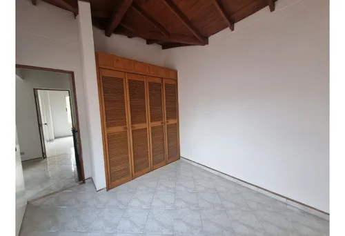 Casa Unifamiliar En Venta En La Loma De Los Bernal, Medellín