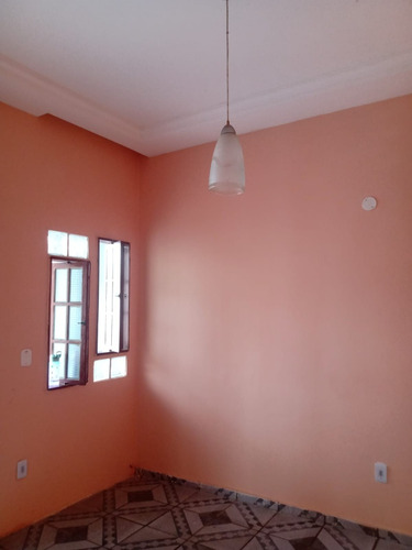 Casa 3 Quartos Com Garagem E Piscina