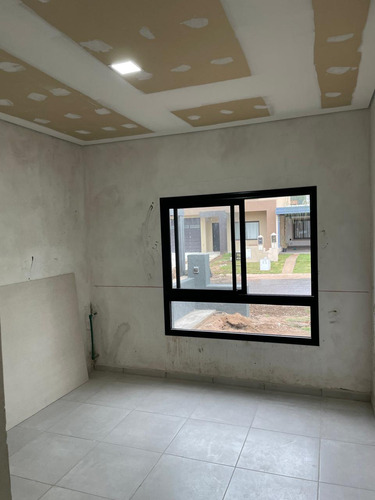 Docta Casa De 2dormitorios A Estrenar