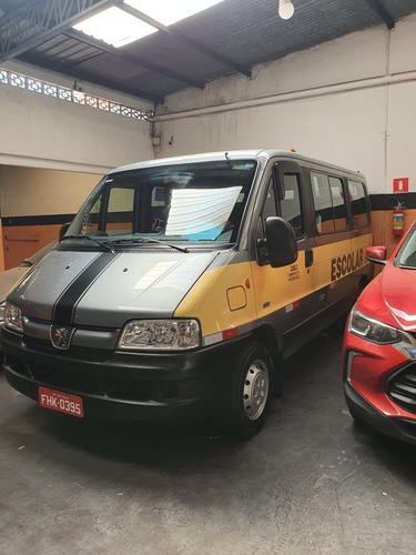 Peugeot Boxer Minibus 2013 2.3 Hdi 330m Médio 15l 5p
