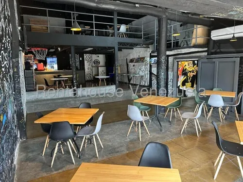 Fondo De Comercio Dedicado A La Distribucion De Alimentos Pre-empacados, En Venta, En El Hatillo. 25-12736