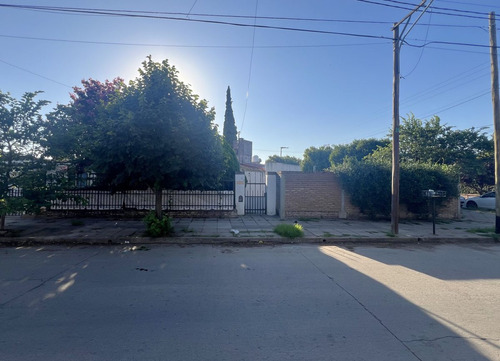 Venta 2 Casas De 2 Y 3 Dorm Patio Matienzo