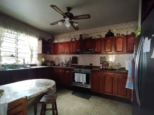Casa Quinta En Venta Ubicada En Urbanizacion Trigal Norte Valencia. St
