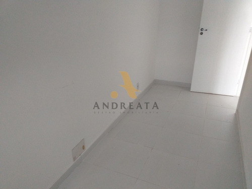 Imagem 10 de 30 de Venda - Sunplaza - Excelente Conjunto De 6 Salas, 102m², Prontas Para Serem Utilizadas, Montadas, Splits, Banheiros , Vagas. Vista Livre Montanhas. - Sqa0505m - 69204496