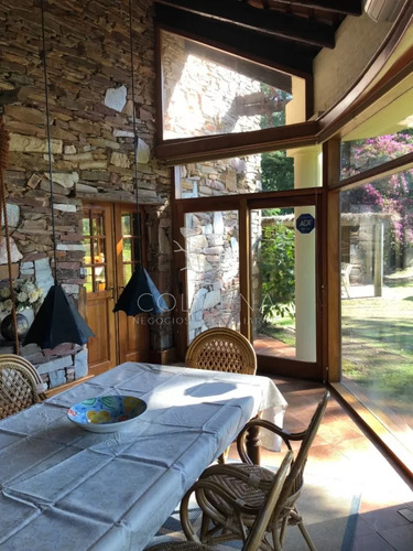 Muy Buena Casa En Solanas A 2 Cuadras De La Playa