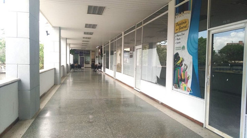 Imagen 3 de 12 de Venta De Local En C.c Costa Mediterránea, Puerto Ordaz