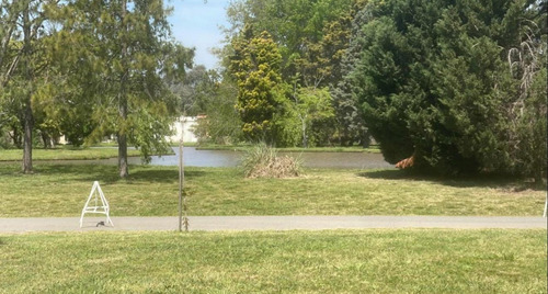 Terreno Lote En Venta En Casuarinas Del Pilar, Zelaya, Pilar