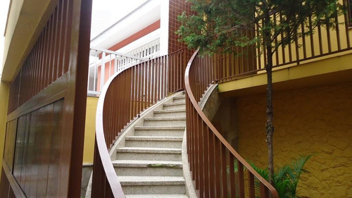 Imagem 2 de 18 de Terrea Assobrada Muito Ampla,bem Conservada Proximo Ao Shopping Plaza Sul. - 1342 - 2691505