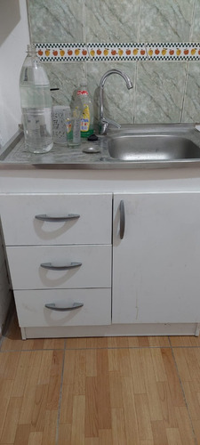 Casa 1 Piso 2 Dormitorios, 2 Baños, Estacionam. Techado.-