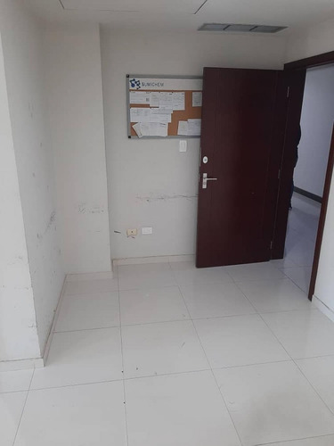 Imagen 9 de 11 de Oficina En Alquiler En El Centro Comercial Concepto La Granja Naguanagua Carabobo