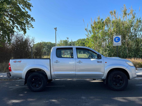 Toyota Hilux 3.0 Cd Sr C/ab 171cv 4x4