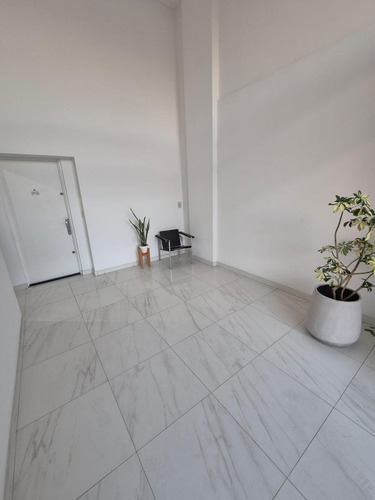Departamento 2 Ambientes Con Cochera En Banfield Este