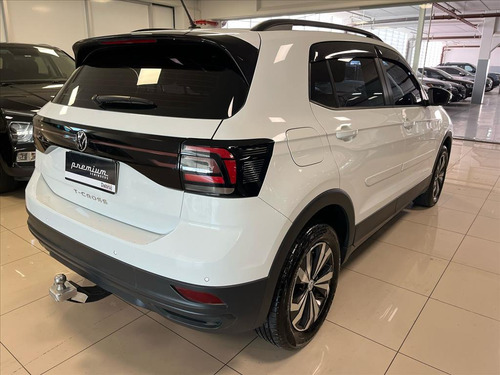 Volkswagen T-Cross 1.0 200 TSI TOTAL FLEX SENSE AUTOMÁTICO
