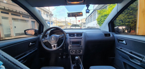 Volkswagen Fox 2014 1.0 12v Bluemotion Trend Total Flex 5p