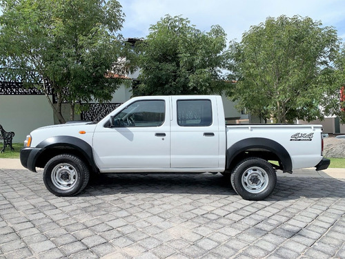 Imagen 8 de 15 de Nissan Np300 Diesel 4x4 2012