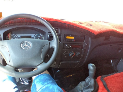 Mercedes Benz Accelo 815