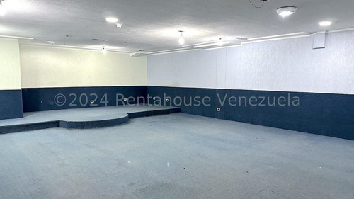 Local Comercial En Alquiler En Las Mercedes,solo Negecios De Alto Target,cafes O Marcas Exitosas Y Reconocidas. 24-28857gm