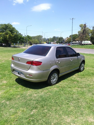 Fiat Siena 1.4 Attractive C/alarma Rstii 2011