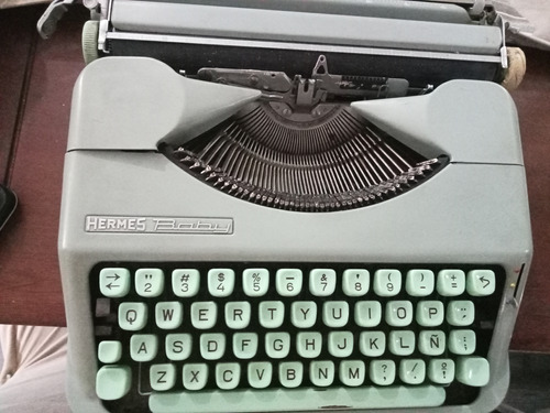 Máquina De Escribir Suiza Hermes De 1940 Original 