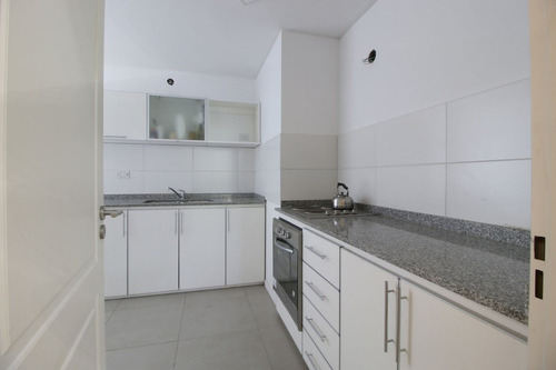 Departamento 4 Ambientes Y 2 Cochera En Recoleta