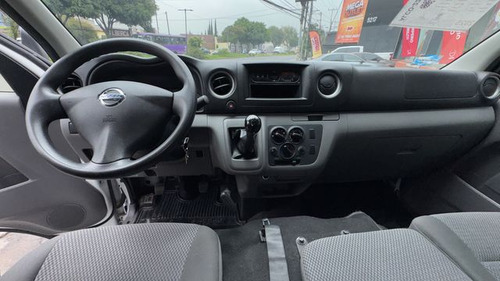 Nissan Urvan 2.5 Panel Amplia Aa Paquete Seguridad Mt
