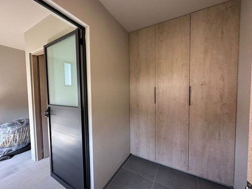 Se Vende Residencia De Autor En La Espiga Residencial, 4ta Recamara En Pb..