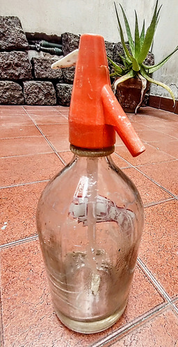 Antiguo Sifón De Vidrio Con Cabeza De Plastico.1 Litro (Usado)