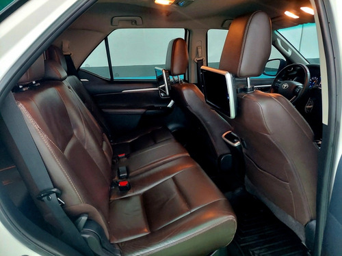 Imagen 8 de 18 de Toyota Fortuner