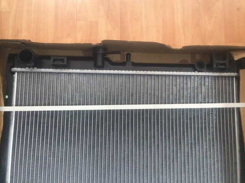Imagen 3 de 4 de Radiador Chevrolet Dmax 2.400 2x4 Mecanica