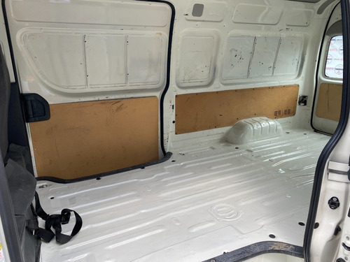 Imagen 10 de 15 de Toyota Hiace Panel Super Larga 2019