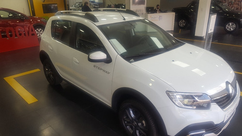 Renault Sandero Stepway Intens 1.6 Nafta 0km 2021
