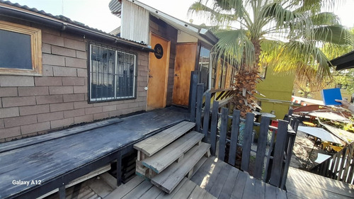 Casa En Venta De 5 Dorm. En Providencia