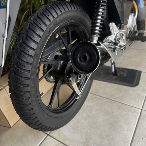 Moto Impecável Com Dois Pneus Novos