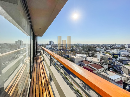 Venta De Departamento Dos Dormitorios, La Plata