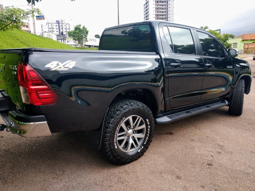 Toyota Hilux 2017 2.8 Tdi Srv Cab. Dupla 4x4 Aut. 4p