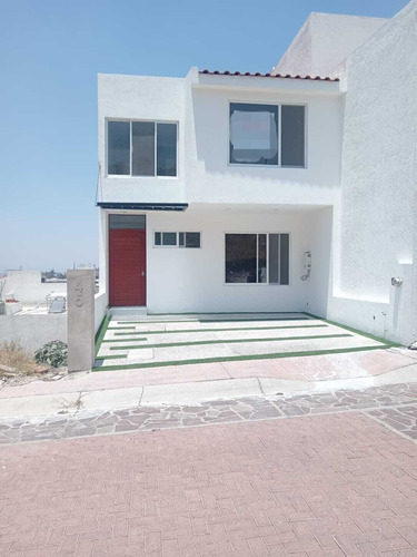 Casa Nueva En Venta En Pedregal De Shoenstatt, Corregidora, Qro.