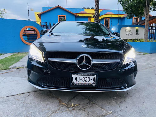 Mercedes-Benz Clase CLA 1.6 200 Cgi Sport At