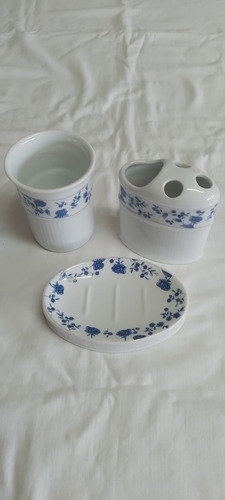 Set De Baño - Vaso + Jabonera + Portacepillos. Blanco (Usado)
